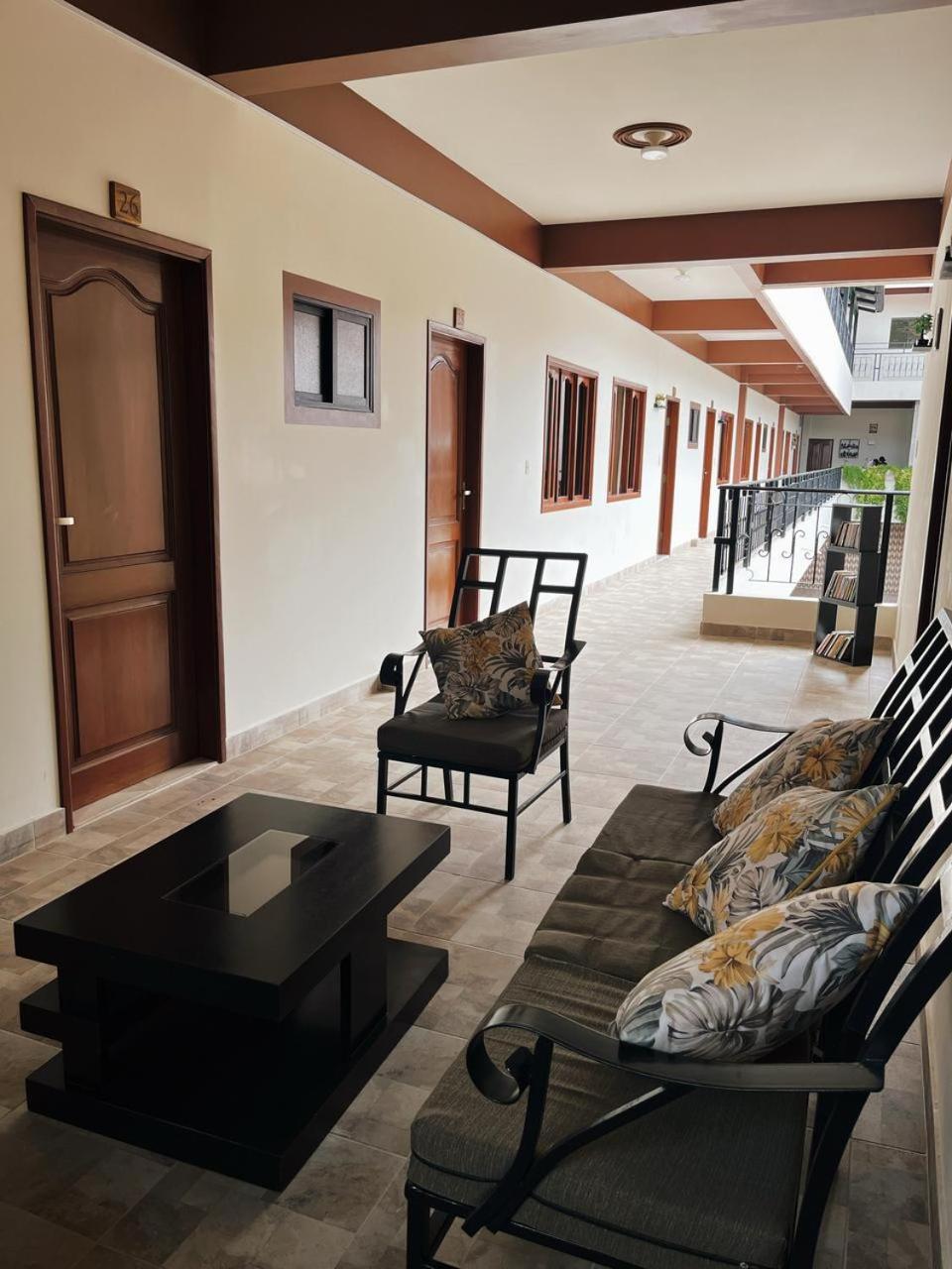 Hostal Dinosaurio Toro Toro Exterior foto
